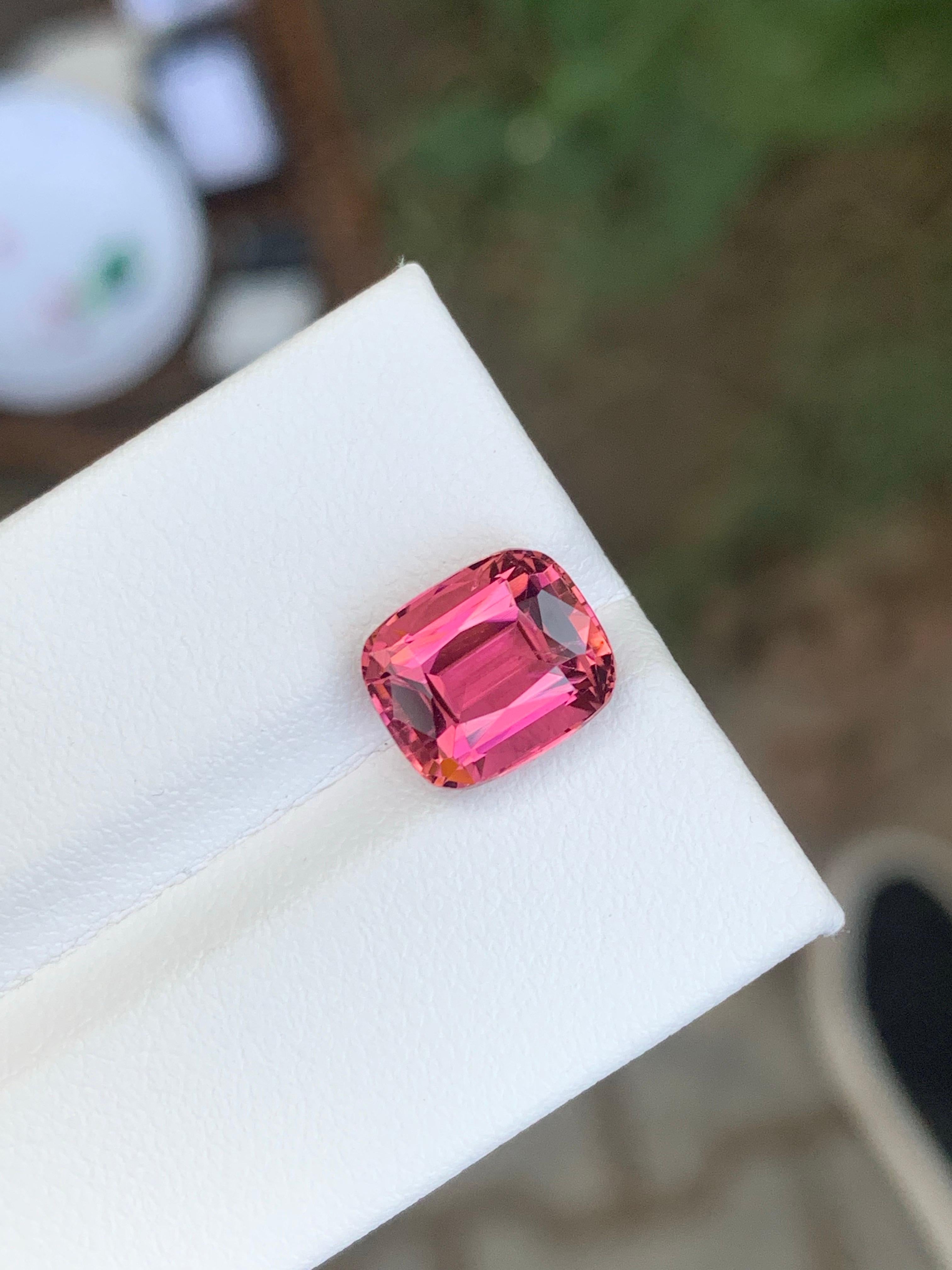 3,30 Karat Natürliche Lose Hot Pink Turmalin Cushion Cut Edelstein aus Afghanistan (Kissenschliff) im Angebot