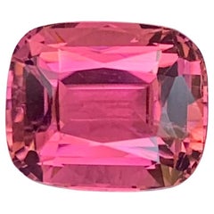 3,30 carati di tormalina rosa calda naturale sfusa con taglio a cuscino dall
Afghanistan