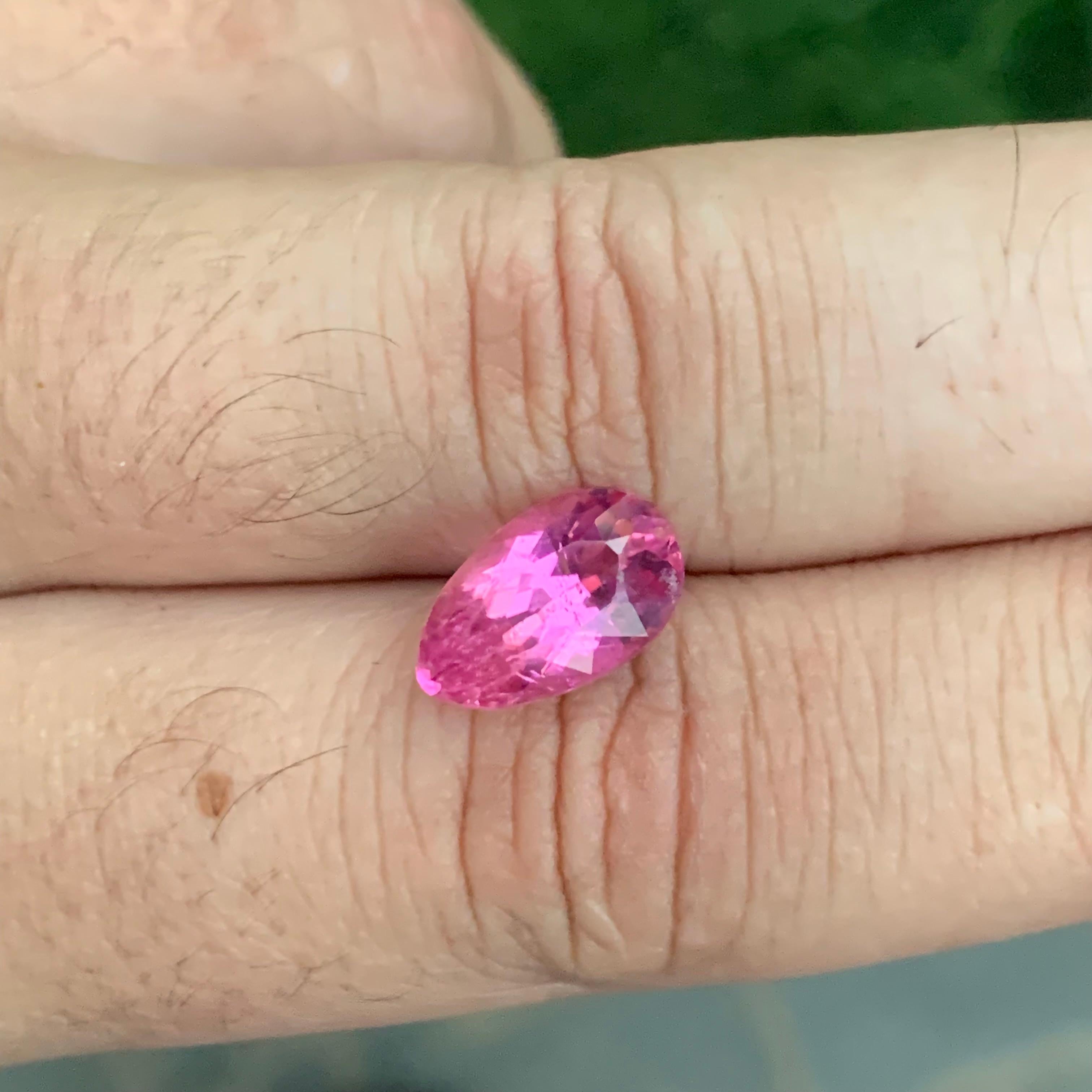 3.30 Carat Natural Loose Pink Tourmaline Pear Shape Gemstone In New Condition For Sale In Peshawar, PK