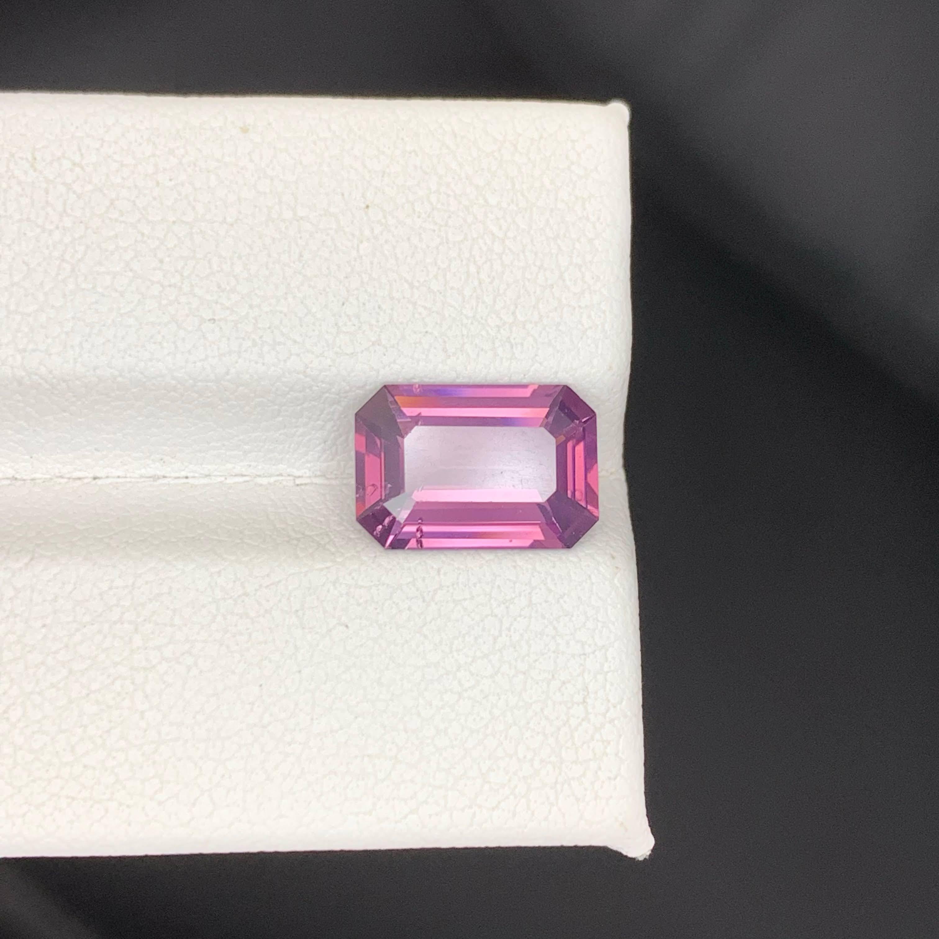 3,30 Karat natürlicher loser lila Spinell Stein Smaragdschliff burmesischer Edelstein im Angebot 3