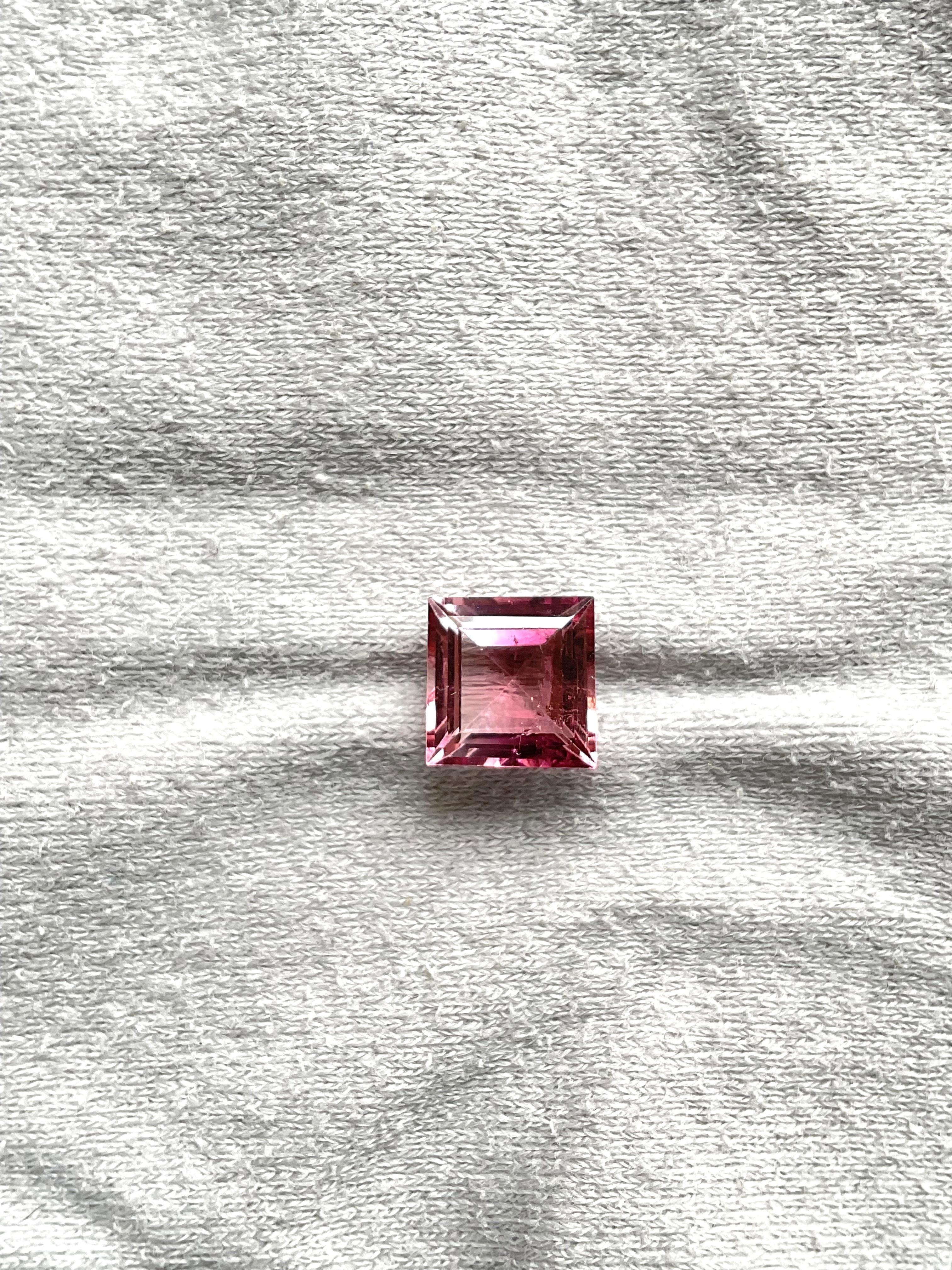 Tormalina rosa da 3,30 carati taglio quadrato sfaccettato Pietra naturale di alta qualità in vendita 1