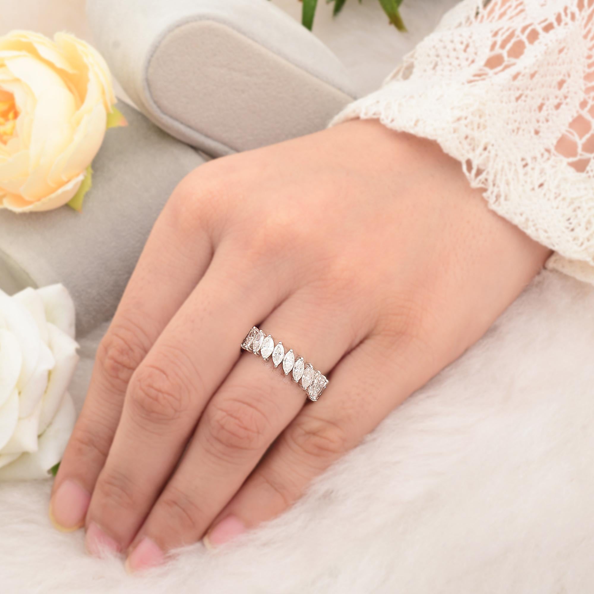 3,30 Karat SI Reinheit HI Farbe Marquise Diamant-Ring 18k Weißgold Schmuckstück (Moderne) im Angebot