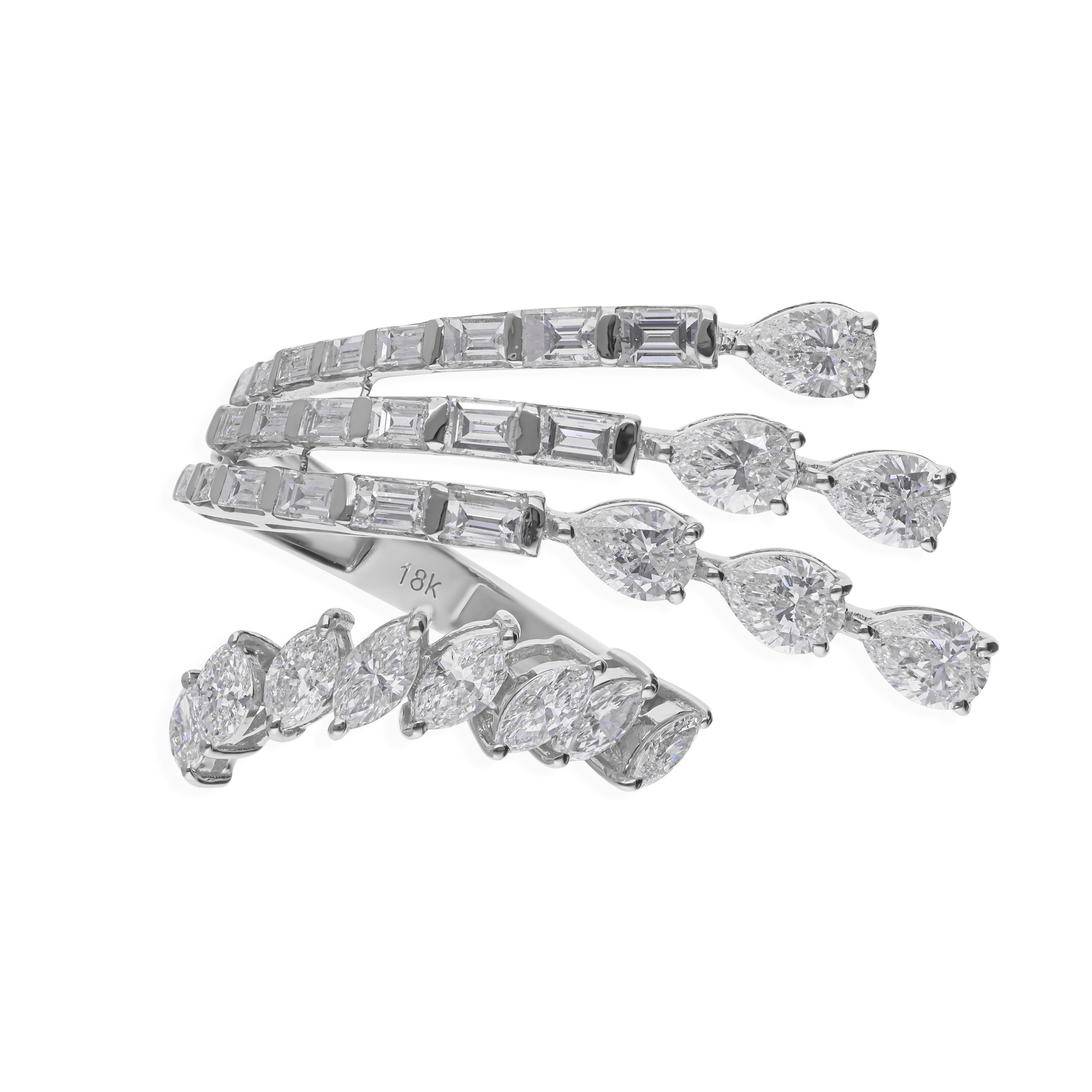 3.30 Carat SI/H Multi Brilliant Cut Diamond Ring 18 Karat White Gold Jewelry In New Condition For Sale In Diera, Dubai