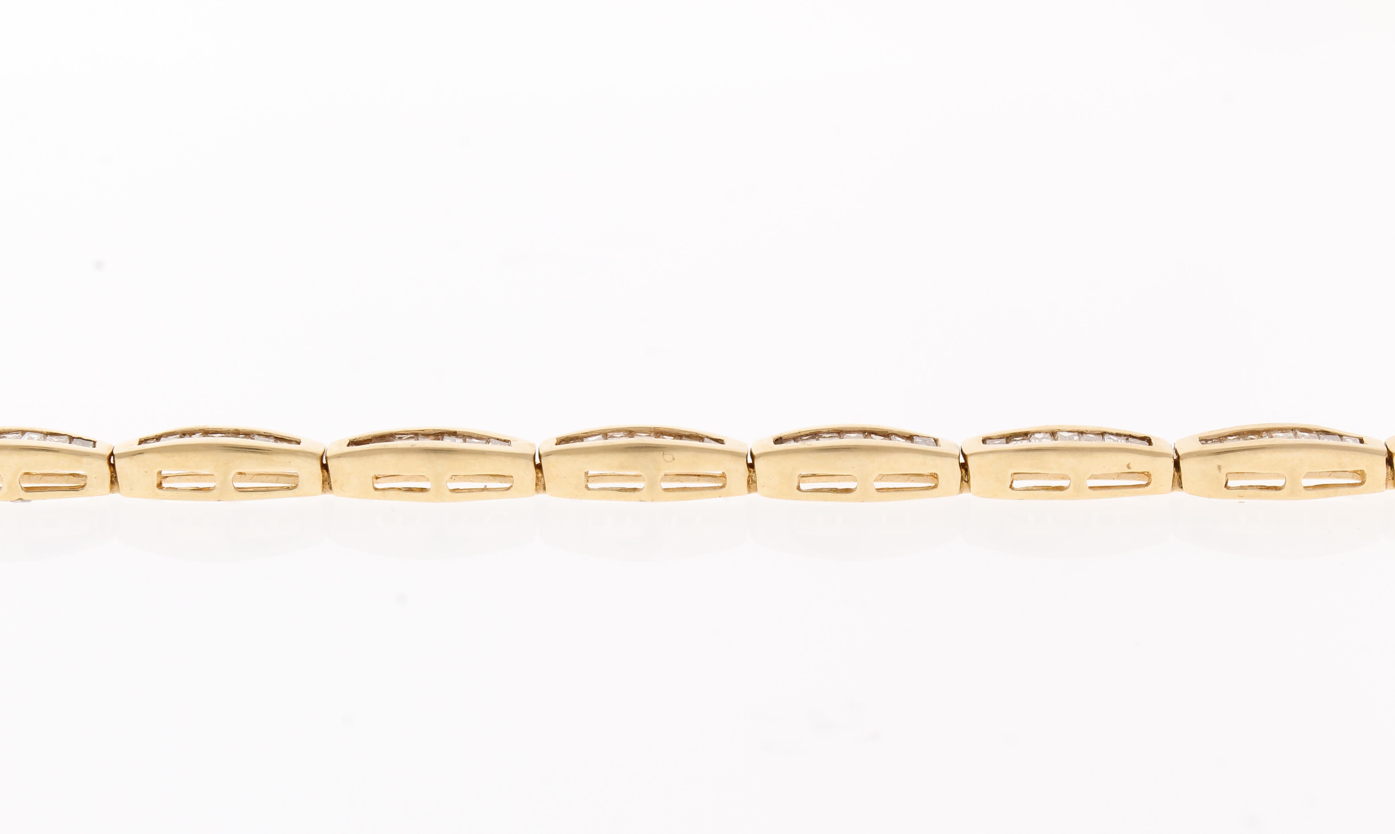 Contemporary 3.30 Carat Total Baguette Diamond Bracelet in 14 Karat Yellow Gold