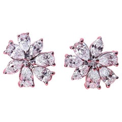 3.30 Carats Diamonds 18k Gold Flowers Earrings
