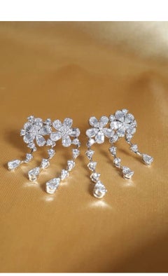 3.30 Carats Mixed Shape Diamonds 18k Gold Flowers Earrings