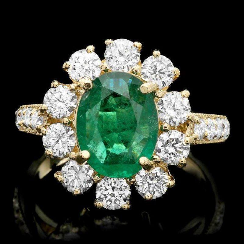 Mixed Cut 3.30 Carats Natural Emerald and Diamond 14K Solid Yellow Gold Ring For Sale