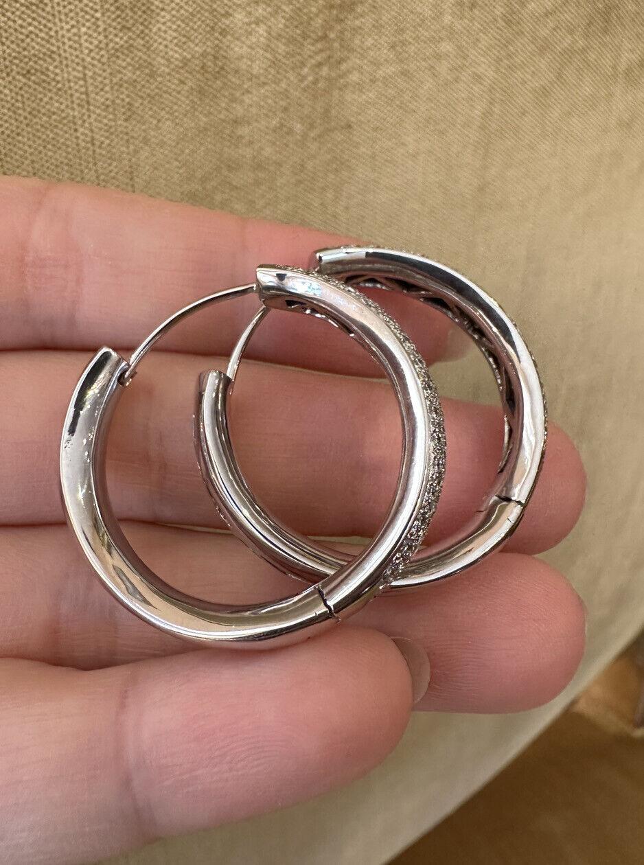 3.30 carats Round Large Hoop Pavé Diamond Earrings 18k White Gold In Excellent Condition For Sale In La Jolla, CA