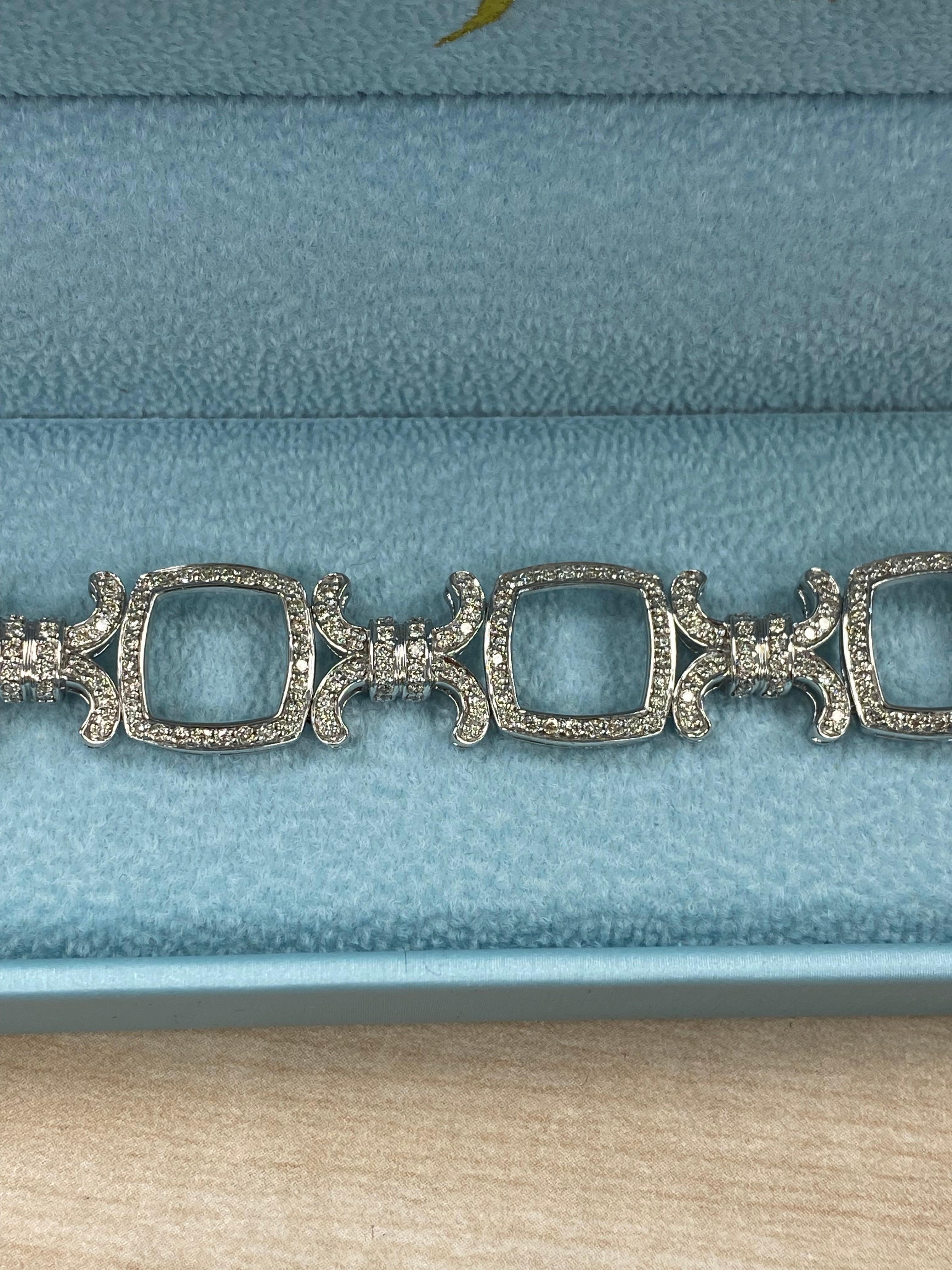 Women's 3.30 Ct Diamond XOXO Link Bridal Bracelet 14K White Gold For Sale
