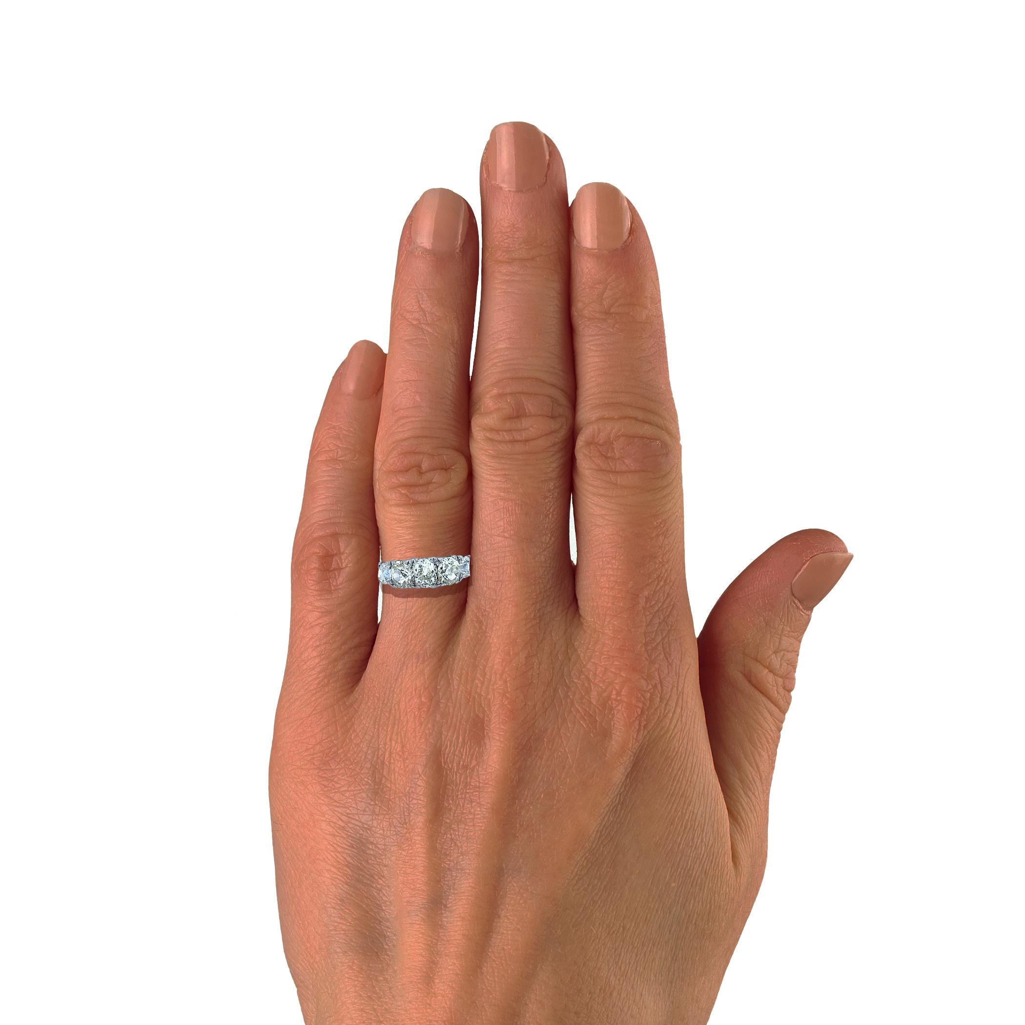3.30 Ctw. Ladies 5 Stone Diamond Mine Cut Diamond Ring In Good Condition For Sale In Aliso Viejo, CA