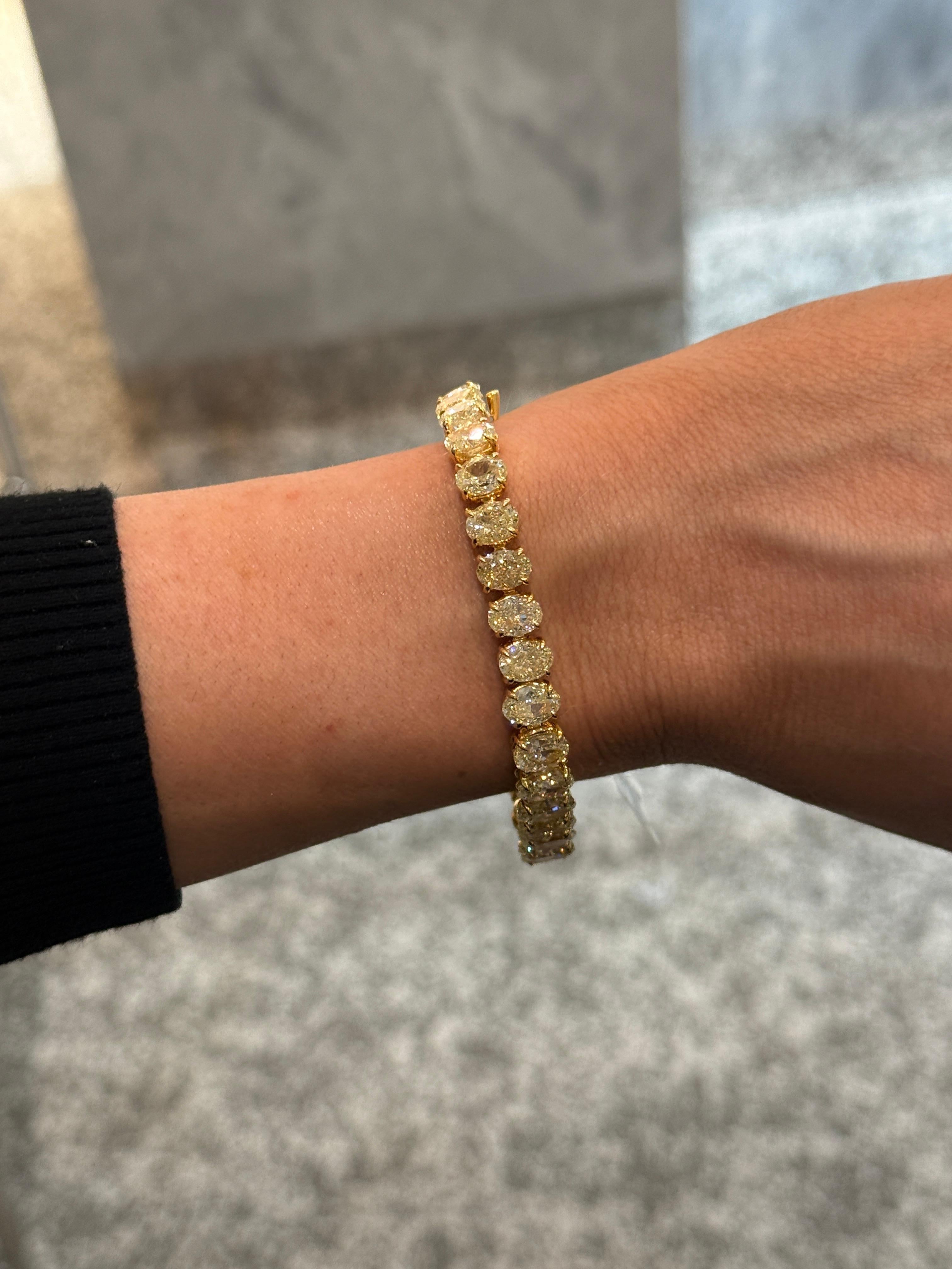 33,04ct Pulsera de Tenis con Diamantes Ovalados Amarillos Fancy Moderno en venta