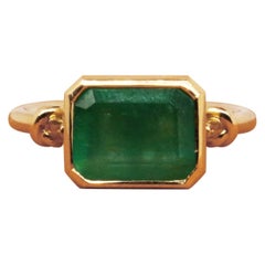 3.30ct Baby Knot Emerald Ring in 18ct Yellow Gold