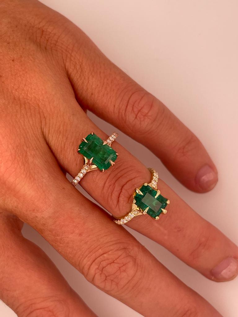 For Sale:  3.30ct Emerald and diamond ring set in 18ct rose gold  15