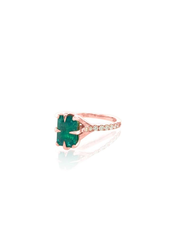For Sale:  3.30ct Emerald and diamond ring set in 18ct rose gold  3
