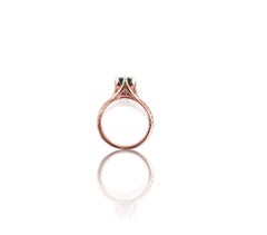 Ring mit 3,30 Karat Smaragd und Diamanten aus 18 Karat Roségold