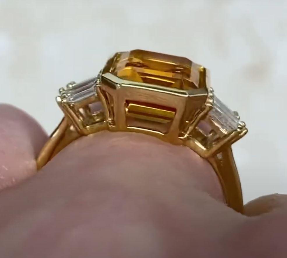 3.30ct Emerald Cut Natural Citrine Cocktail Ring, 18k Yellow Gold For Sale 4