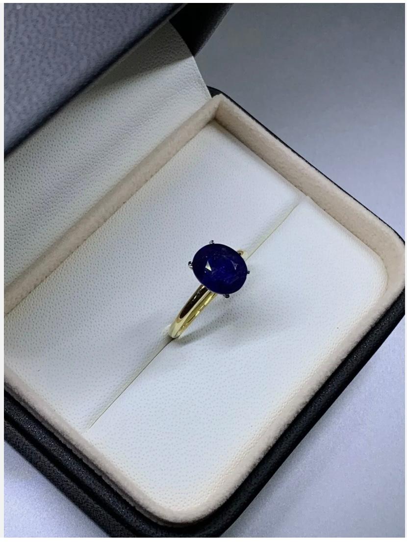 3.30ct Sapphire Solitaire Engagement Ring In 18ct Yellow Gold Lab Grown In New Condition For Sale In London, GB