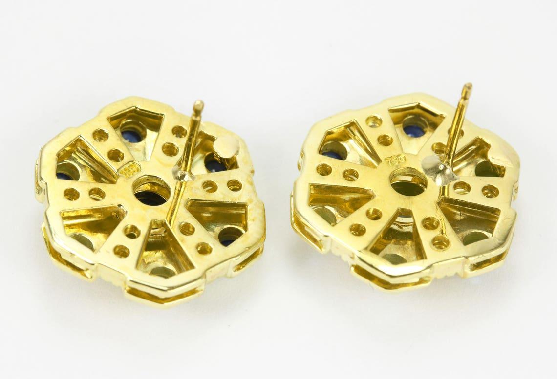 Orecchini con zaffiro cabochon e disco di diamanti 3,30tcw 18K Orecchini con zaffiro Cab Sapphire Studs In condizioni Nuovo in vendita a Jupiter, FL