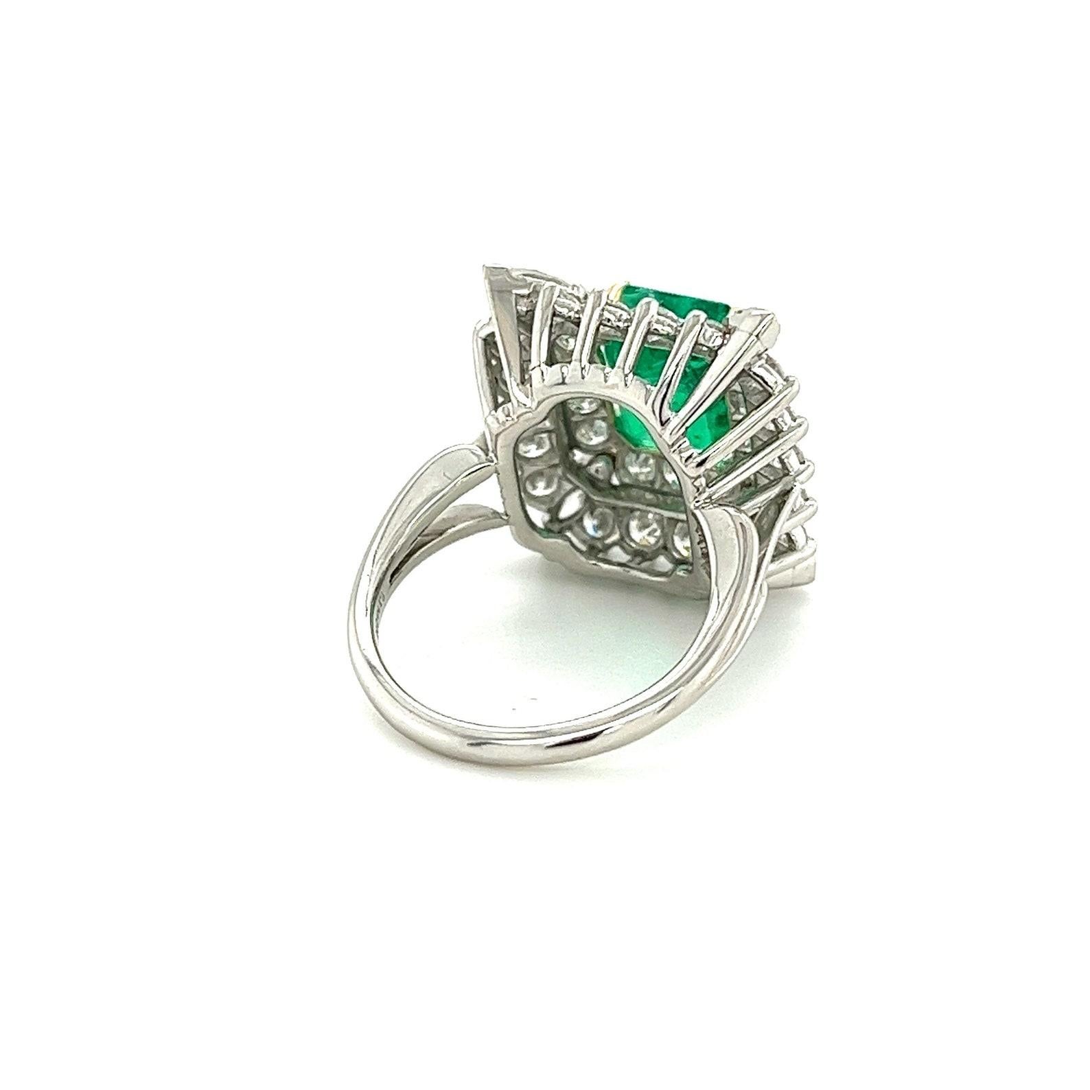 3.31 Carat Colombian Emerald & Diamond Halo Cocktail Ring in Platinum Setting For Sale 2