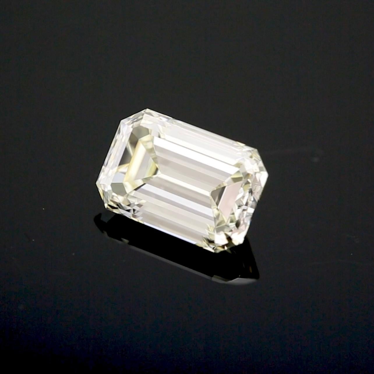 3.31 Carat Elongated Emerald Cut Diamond – O-P Color, VS1 Clarity For Sale 2