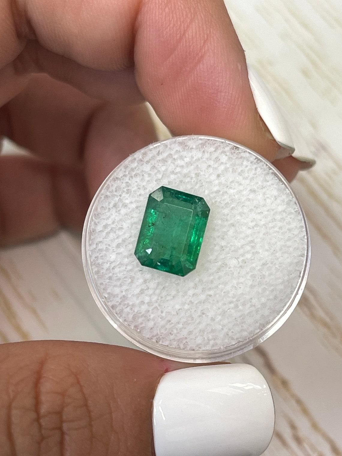 Smeraldo dello Zambia verde muschiato da 3,31 carati - Gemma autentica del mese di maggio con taglio a smeraldo in vendita 1