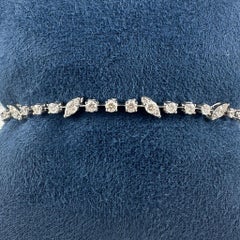 Pulsera de moda con diamantes redondos en forma de marqués de 3,31 qt en oro blanco de 14 quilates