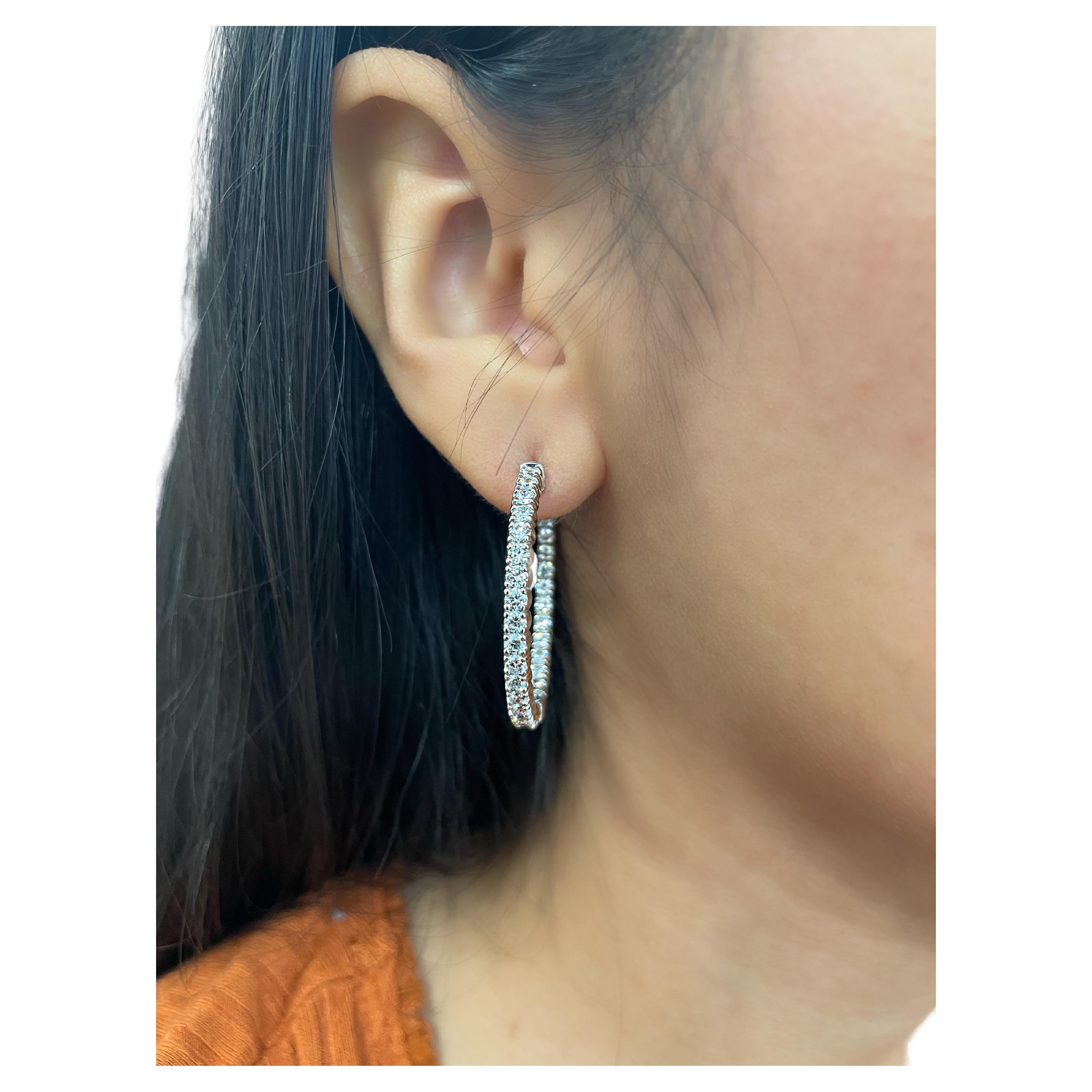3.31 Ct Diamond Hoop Earrings For Sale