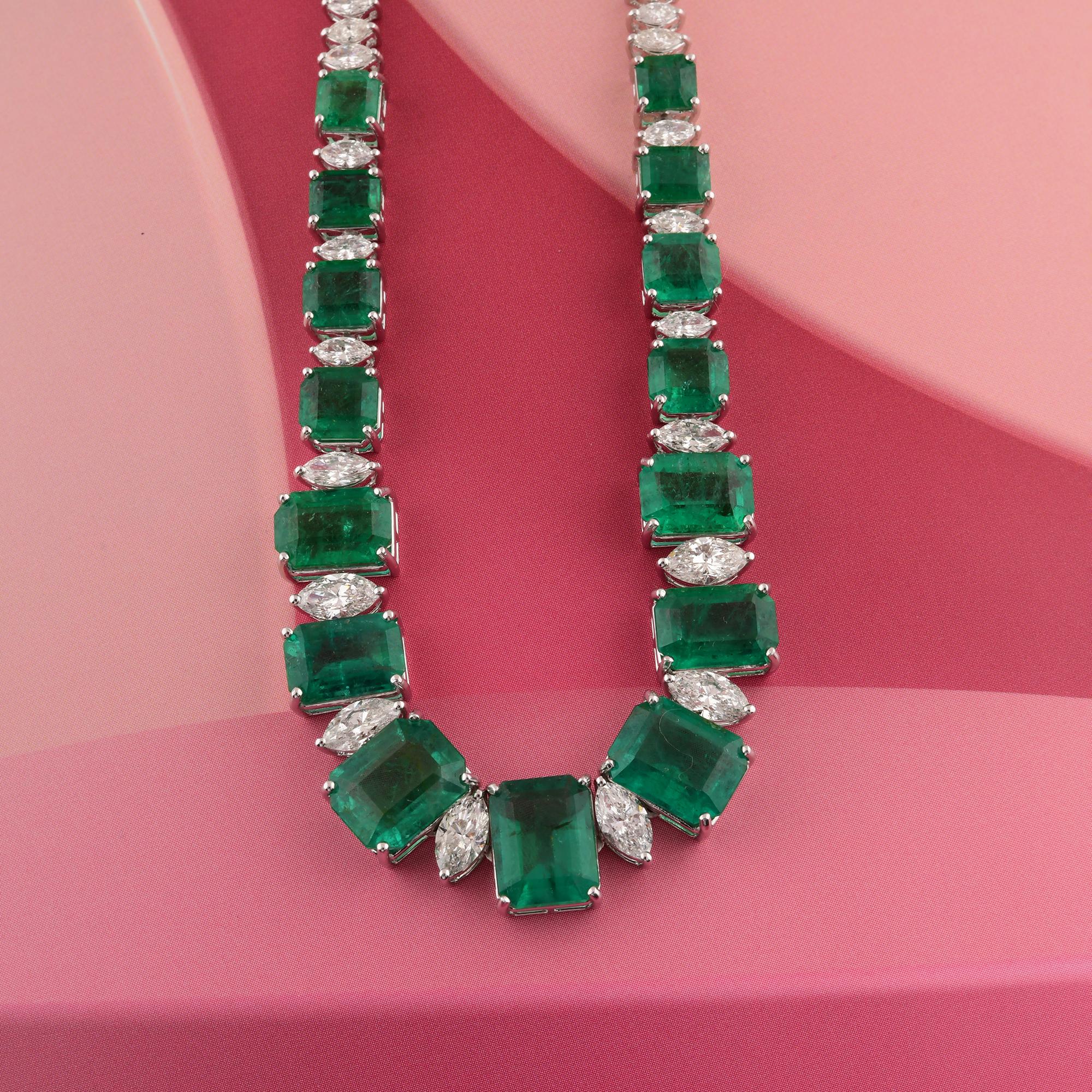 Modern 33.12 Carat Zambian Emerald Necklace 6.78 Carat SI/H Diamond 18 Karat White Gold For Sale