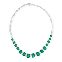 33.12 Carat Zambian Emerald Necklace 6.78 Carat SI/H Diamond 18 Karat White Gold