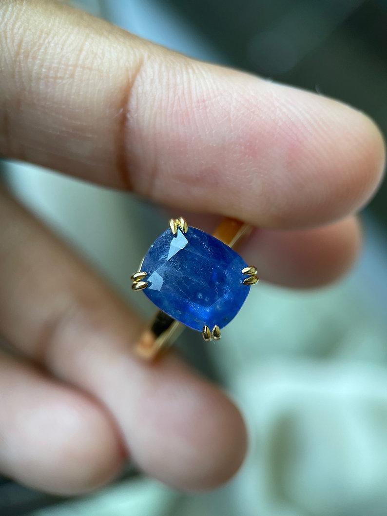 3.315 Karat Burma unbehandelter blauer Saphir Ring/Anhänger aus 18 Karat Gold mit Anhänger im Angebot 2