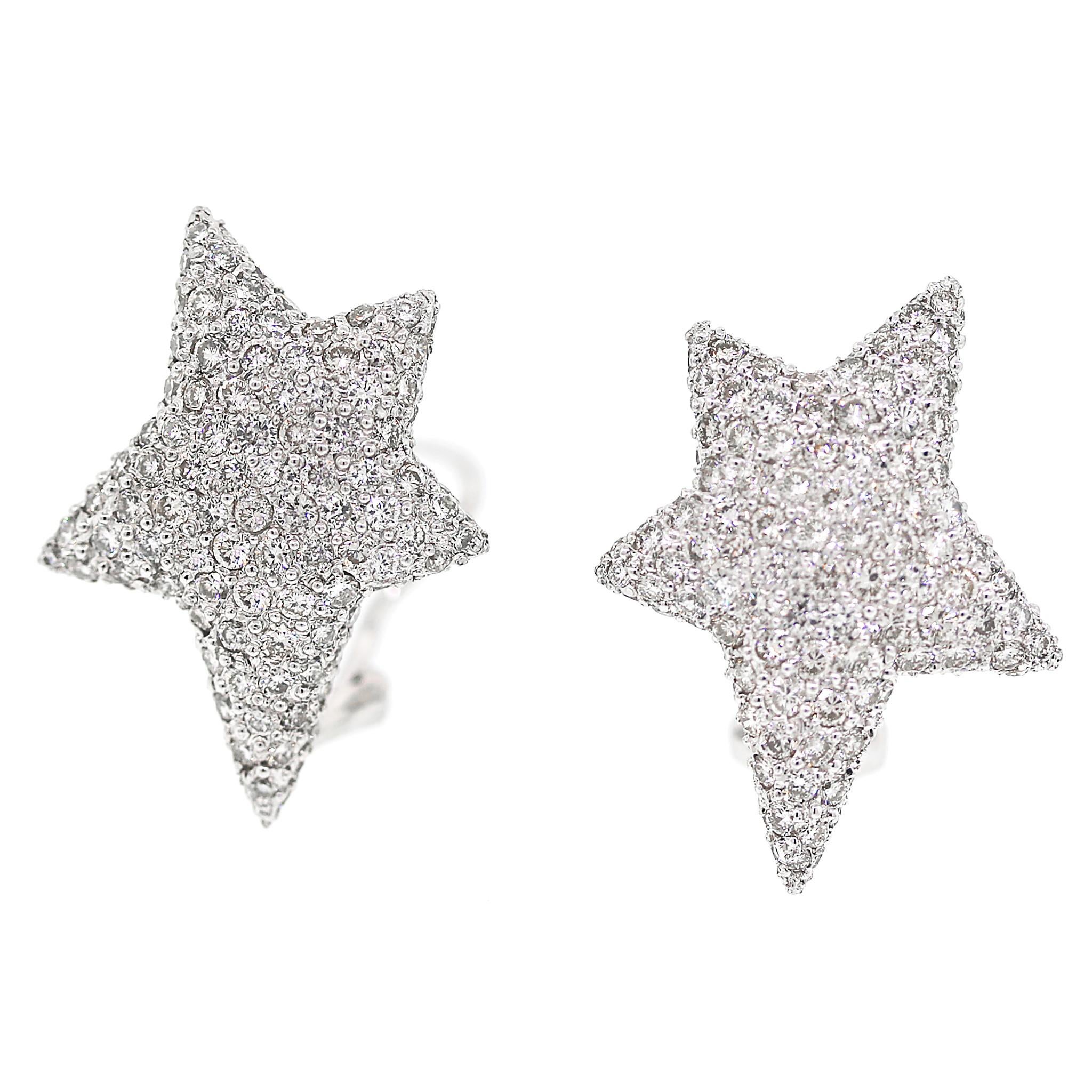 Round Cut 3.32 carat Diamond Shooting Star Earrings in Platinum For Sale