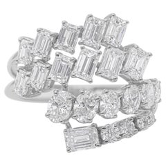 3,32 Karat Multi Shape Diamond Cluster Weißgold Multi Row Wide Bypass Ring