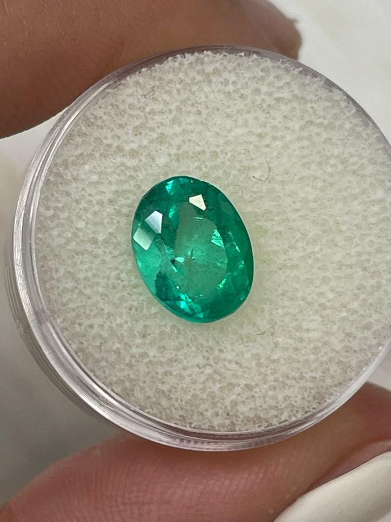 3,32 Carati di Smeraldo Colombiano Verde Vivace Taglio Ovale - Gemma di Maggio In condizioni Nuovo in vendita a Jupiter, FL