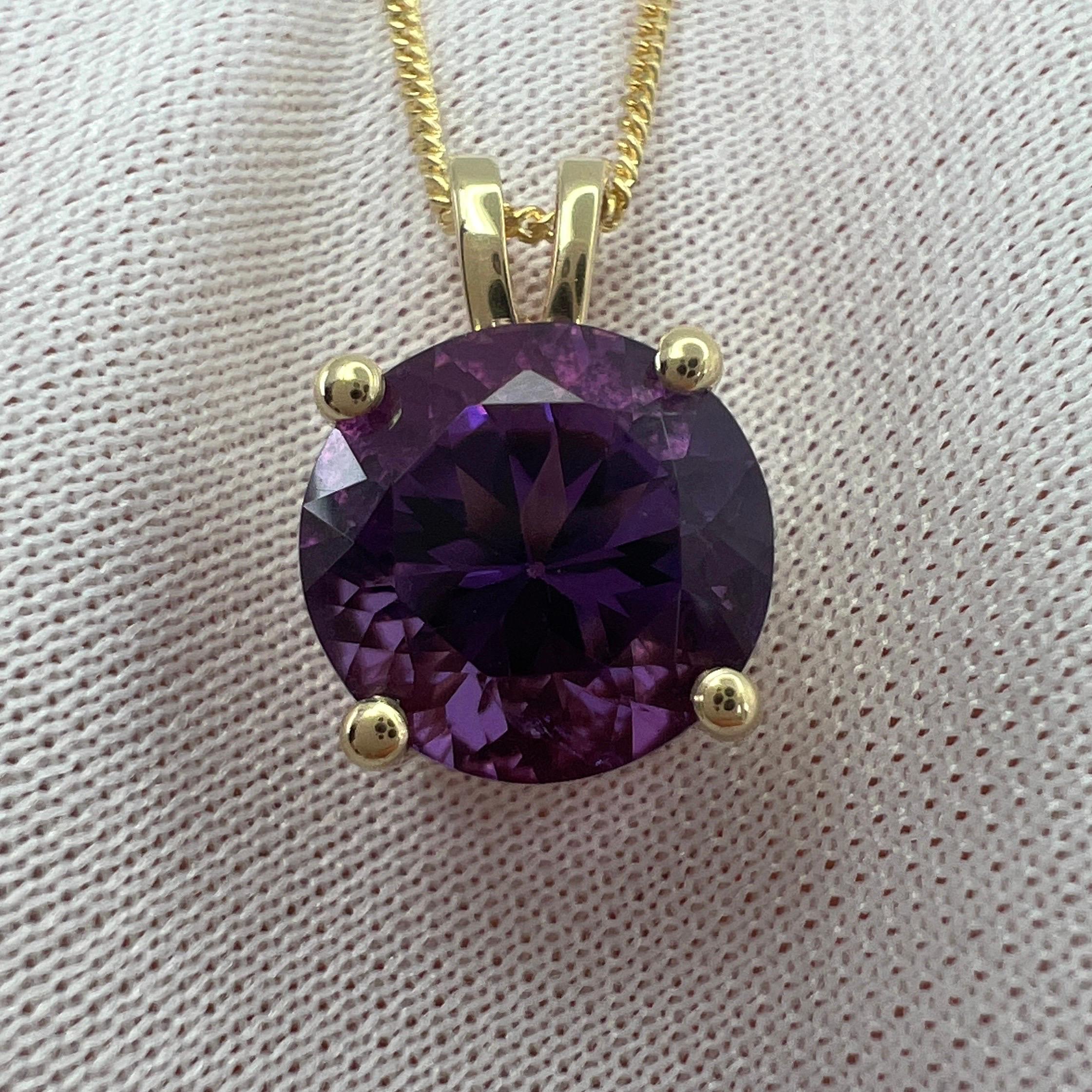 Emerald Cut 3.32 Carat Vivid Purple Amethyst Round Diamond Cut Yellow Gold Pendant Necklace For Sale