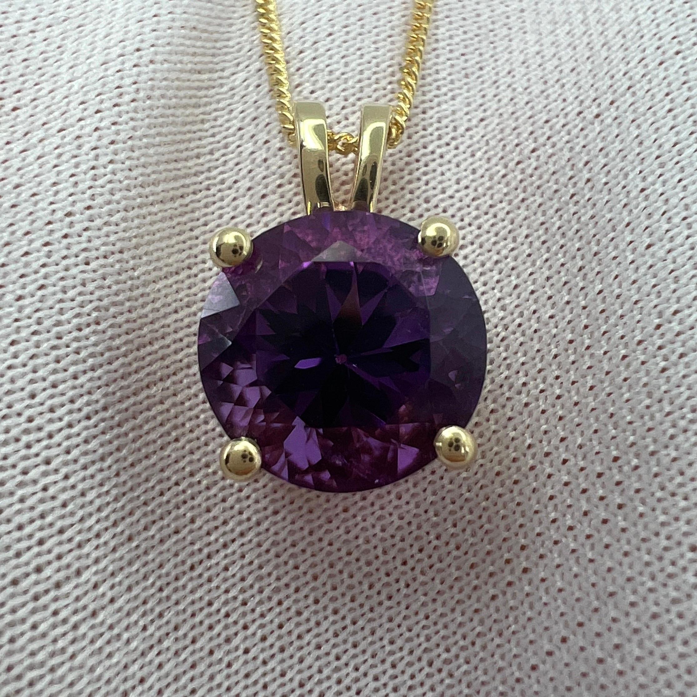 3.32 Carat Vivid Purple Amethyst Round Diamond Cut Yellow Gold Pendant Necklace In New Condition For Sale In Birmingham, GB