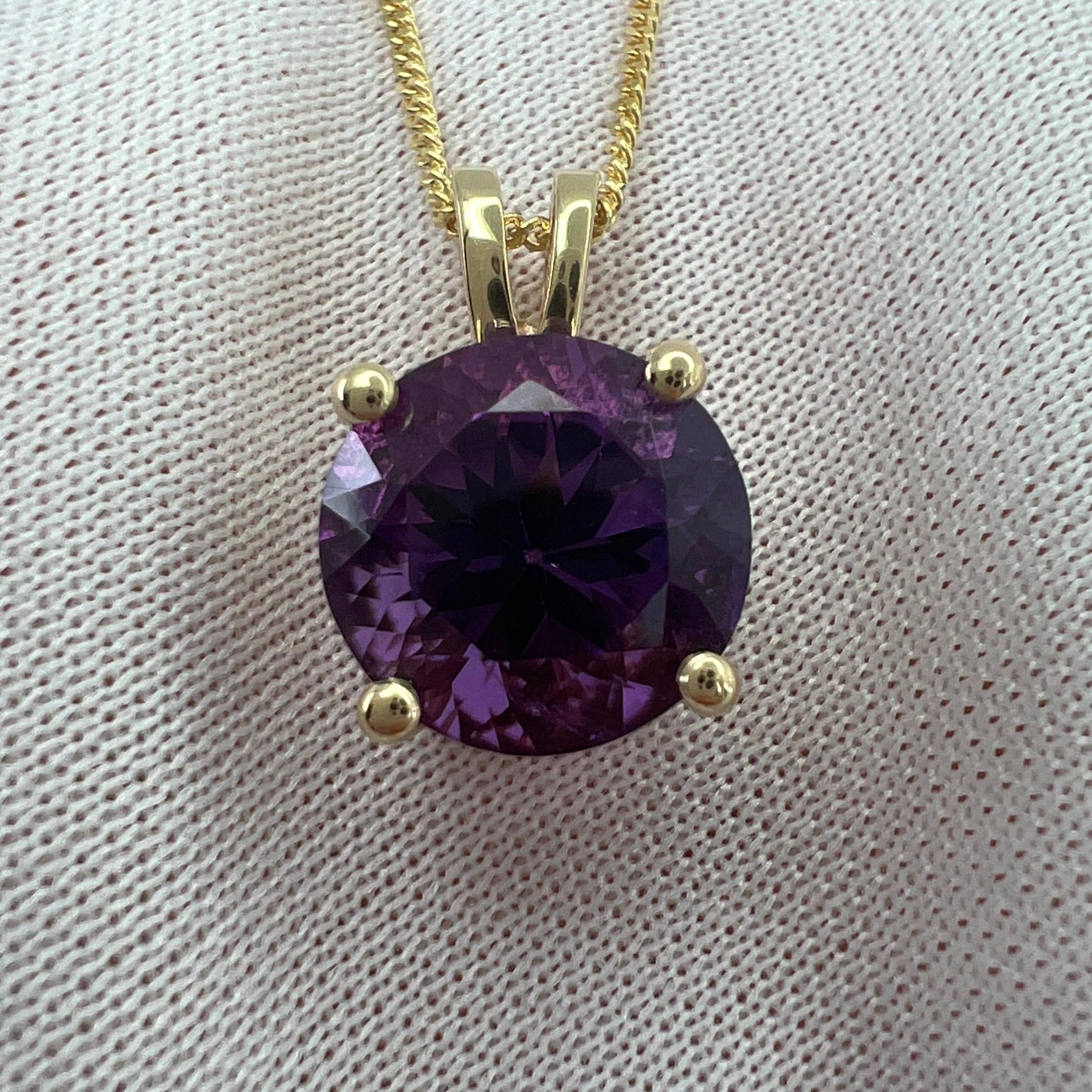 3.32 Carat Vivid Purple Amethyst Round Diamond Cut Yellow Gold Pendant Necklace For Sale 1