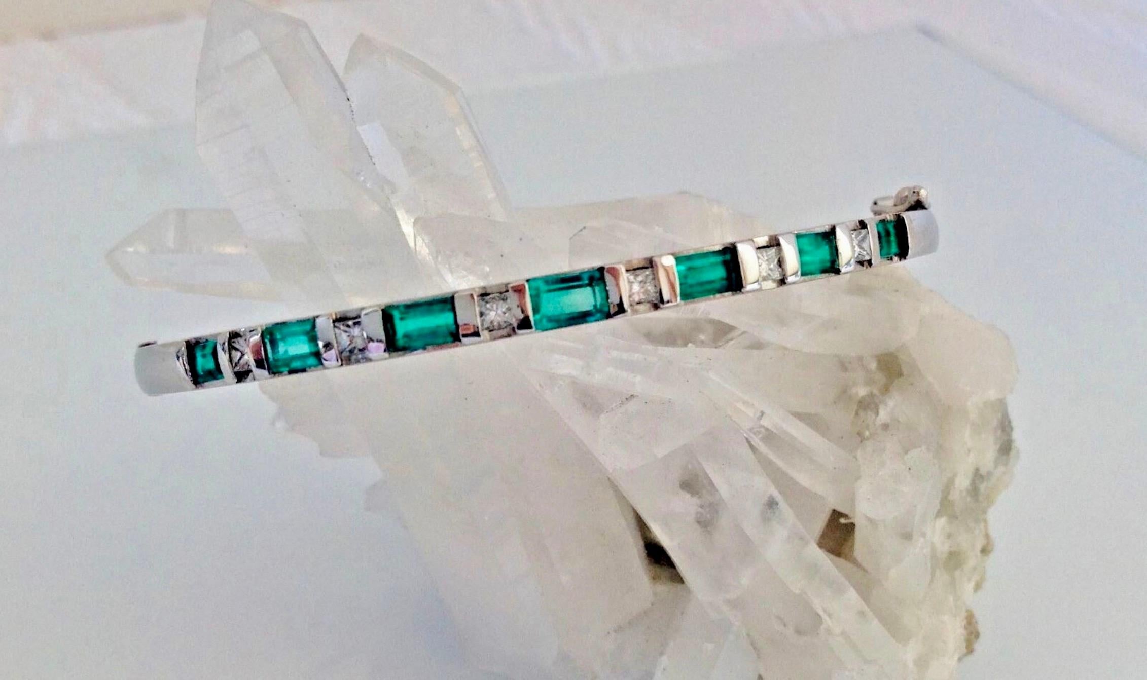 3.32 Colombian Emerald and Diamond Bangle Bracelet 18 Karat White Gold For Sale 2