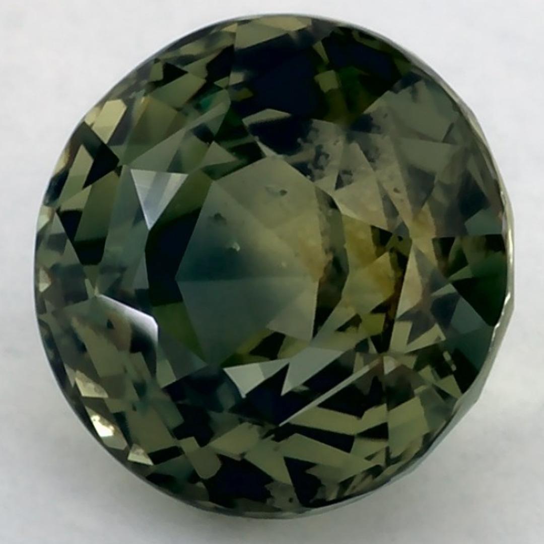 Ce saphir vert naturel offre élégance et sophistication. Avec sa riche saturation de couleurs et sa coupe précise, il constitue la pièce maîtresse parfaite pour une bague de fiançailles ou une conception de bijoux de luxe.

Ce saphir provient du Sri