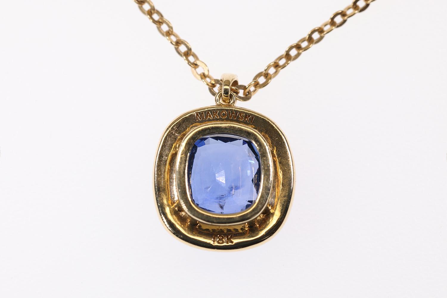 3.321 Carat Ceylon Blue Cushion Sapphire in 18K Yellow Gold Diamond Halo Pendant For Sale 2