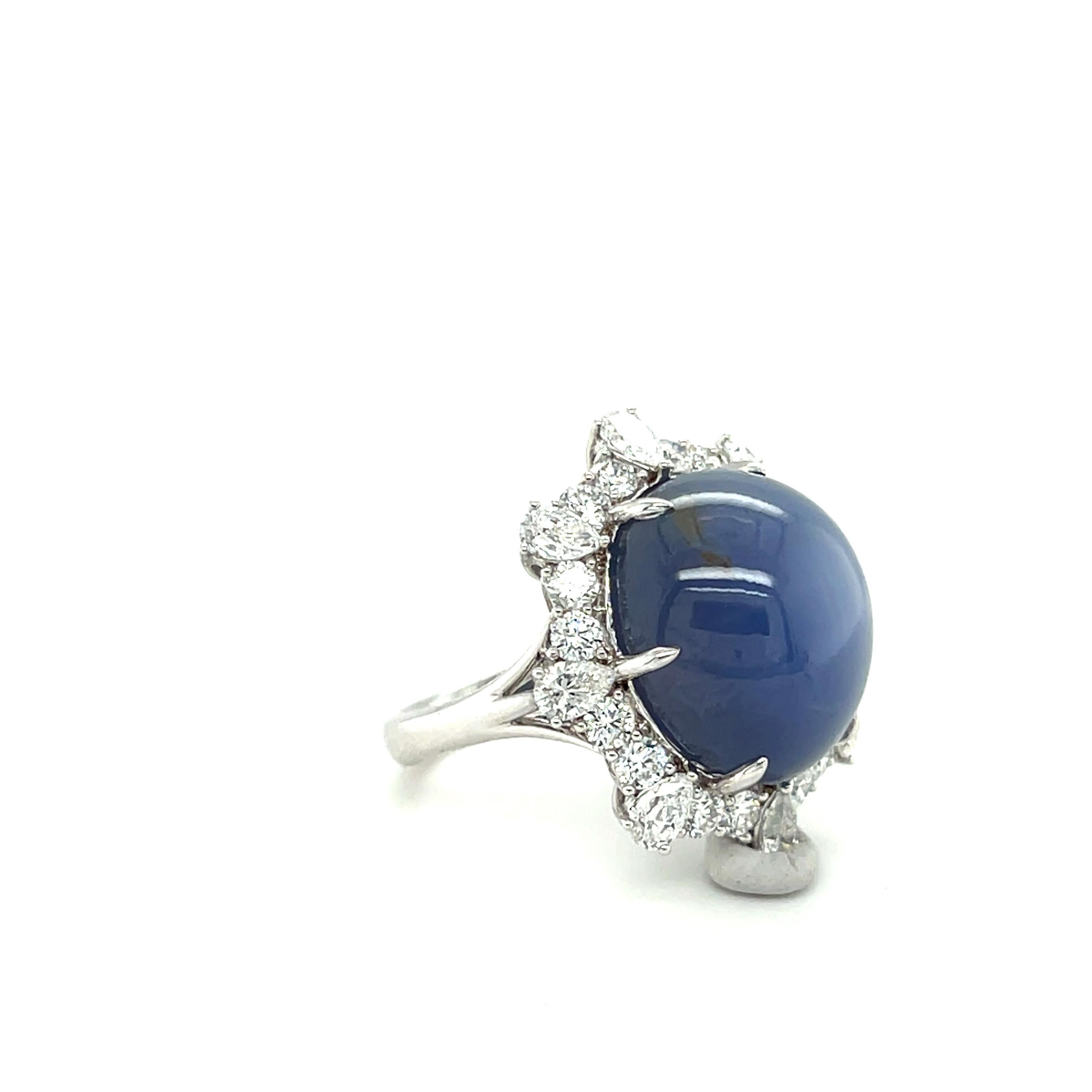 33.24 Carat Natural Oval Cut Star Sapphire Diamond Cocktail Ring For Sale 5