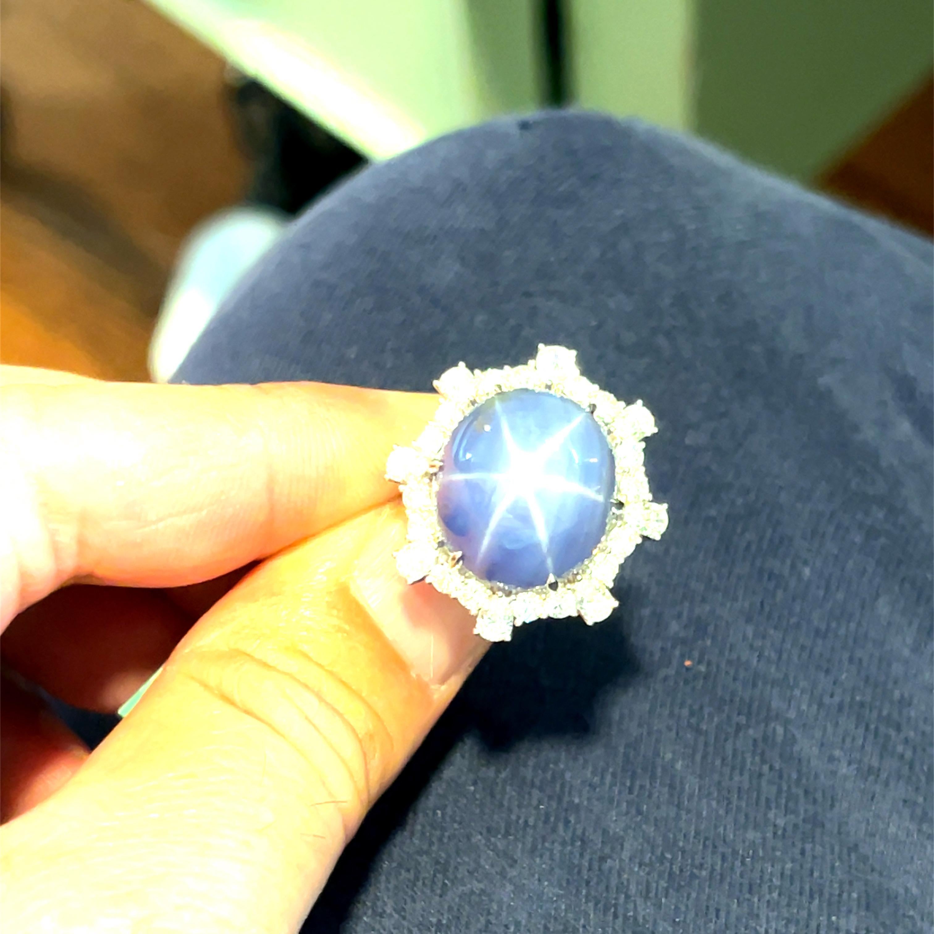 Women's 33.24 Carat Natural Oval Cut Star Sapphire Diamond Cocktail Ring For Sale