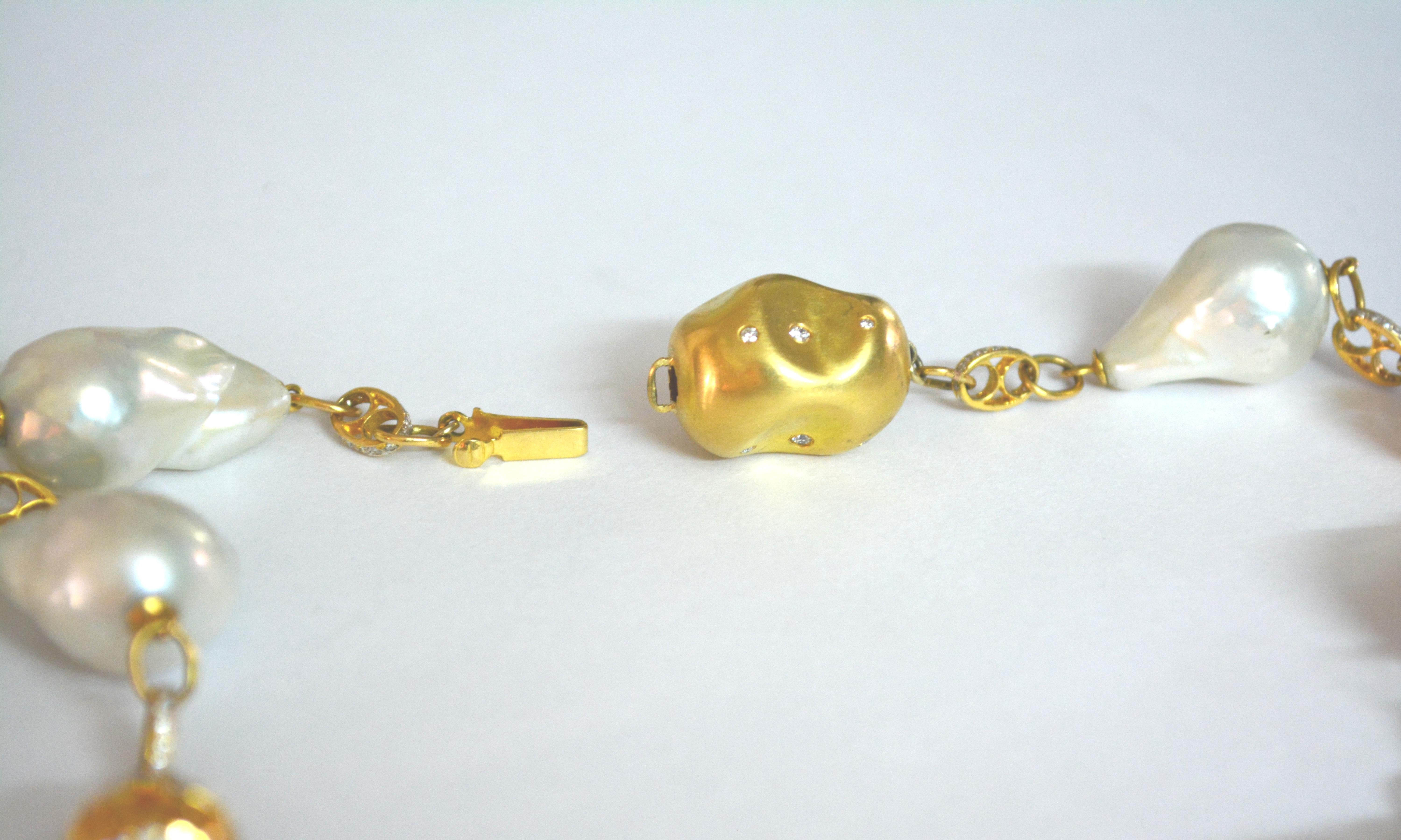 Modern 332.52 Carat Baroque Pearls Diamond Filigree 18 Karat Yellow Gold Chain Necklace For Sale