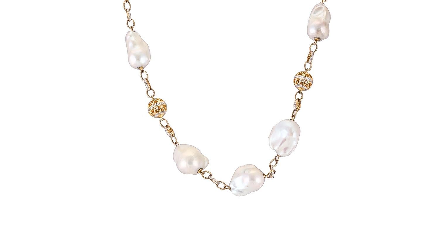 Tumbled 332.52 Carat Baroque Pearls Diamond Filigree 18 Karat Yellow Gold Chain Necklace For Sale