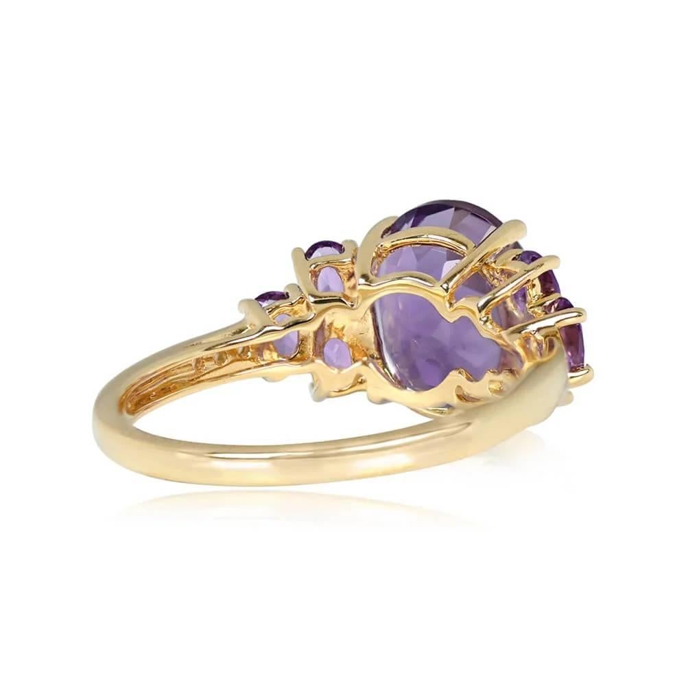 Art Deco 3.32ct Oval Cut Amethyst Cocktail Ring, 18k Yellow Gold  For Sale