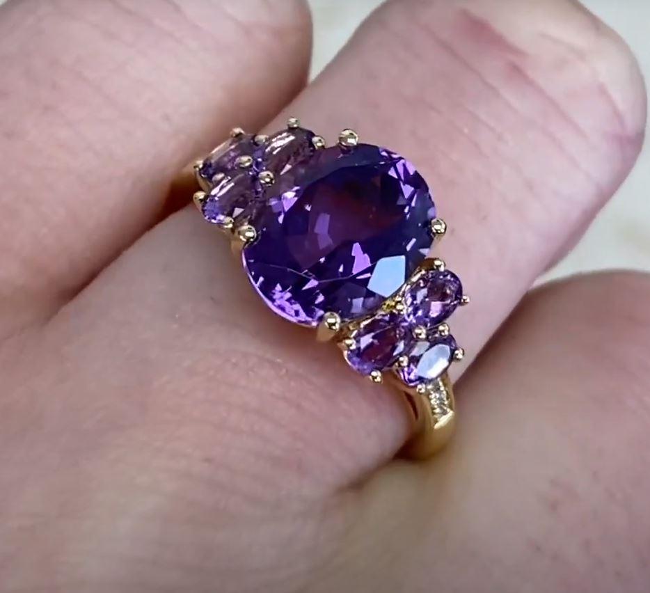 3.32ct Oval Cut Amethyst Cocktail Ring, 18k Yellow Gold  For Sale 3