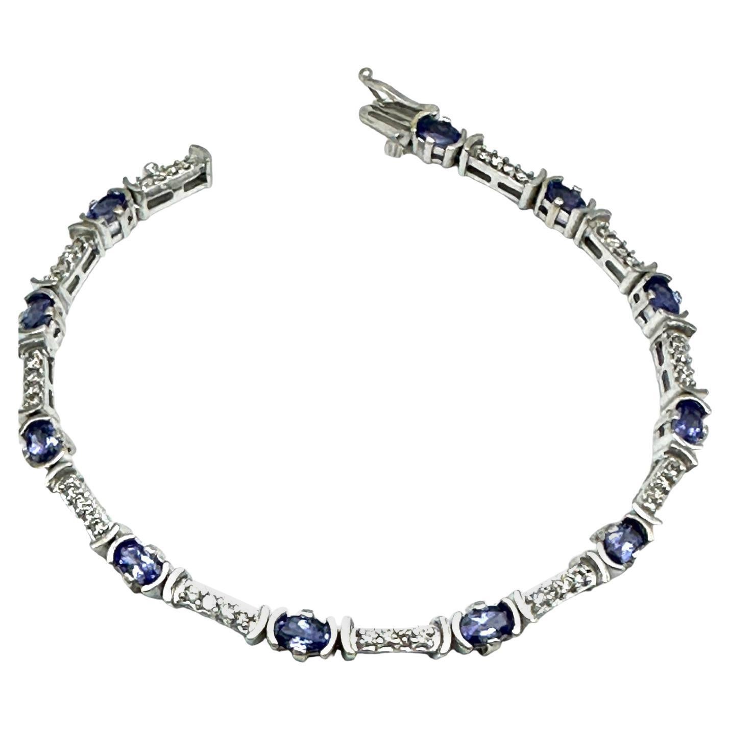 Gliederarmband aus 14 Karat Weißgold mit 3,33 Karat Diamanten und Tansanit