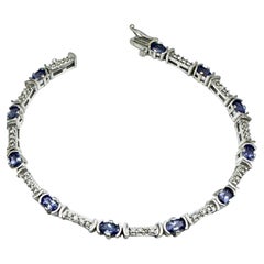 Gliederarmband aus 14 Karat Weißgold mit 3,33 Karat Diamanten und Tansanit