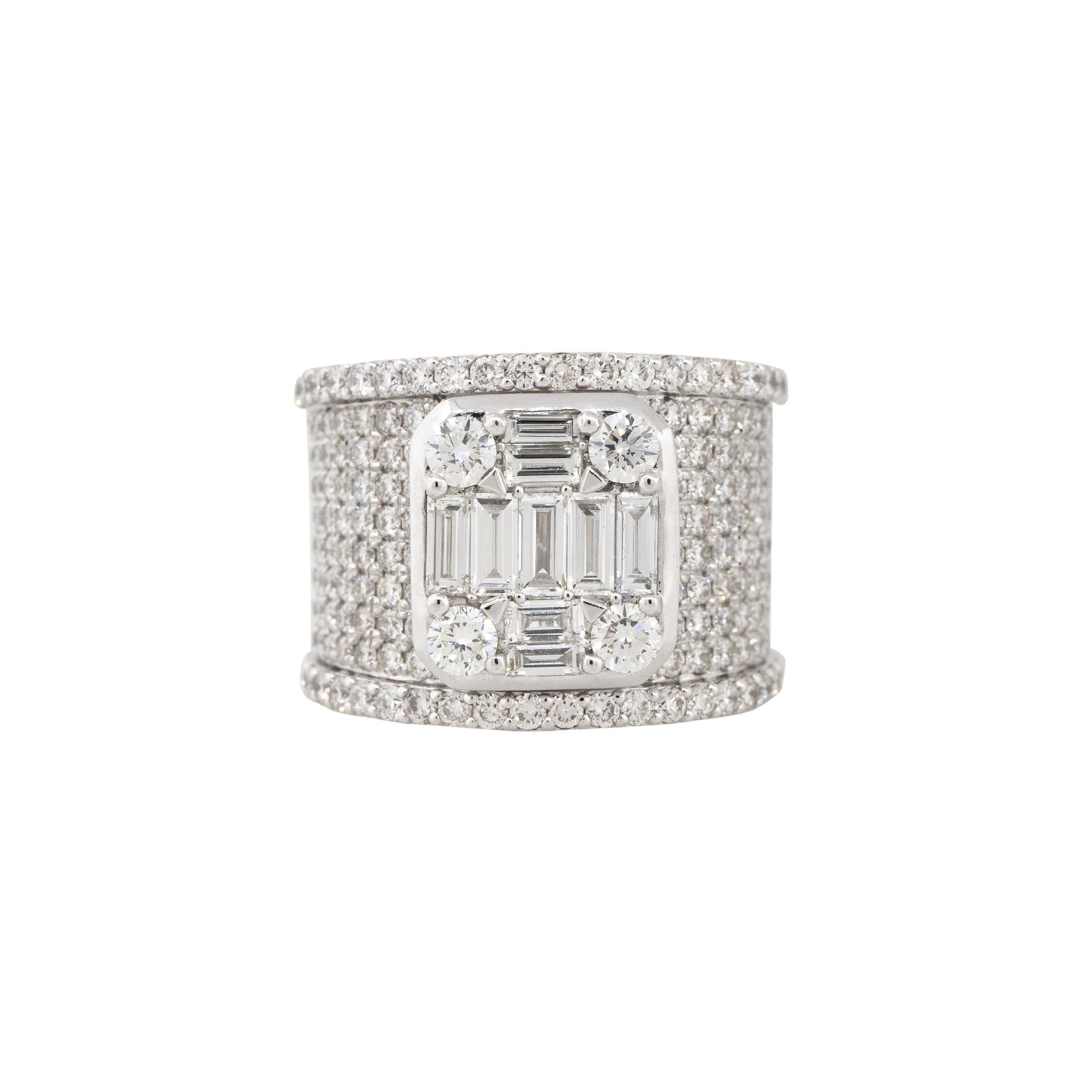 18k White Gold 3.33ctw Diamond Mosaic Pave Wide Band
Style: Women's Diamond Mosaic Style Ring
Material: 18k White Gold
Main Diamond Details: Approximately 3.33ctw of Multiple shape Diamonds. Center stones are bezel set and the stones around the band