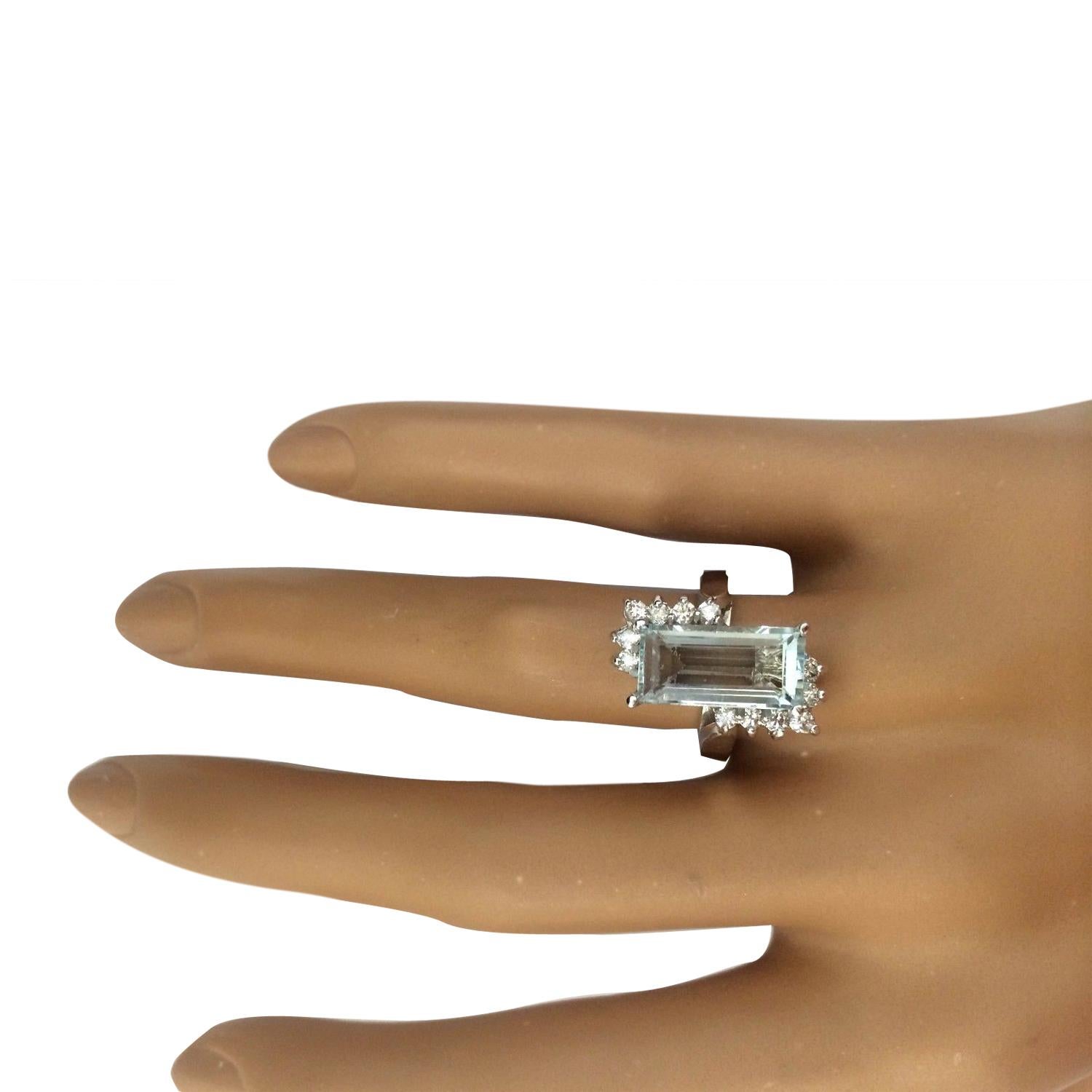 3.33 Carat Natural Aquamarine 14 Karat Solid White Gold Diamond Ring Neuf - En vente à Los Angeles, CA