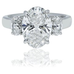 3.33 Carat Oval Diamond Ring Brilliant White 18K Gold Quiet Power High Jewellery